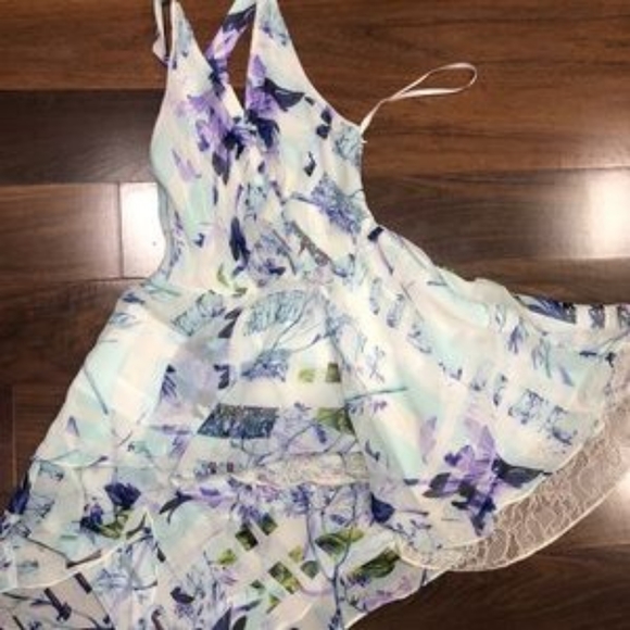 Nwt bcbg mini dress size 4 - Picture 10 of 10